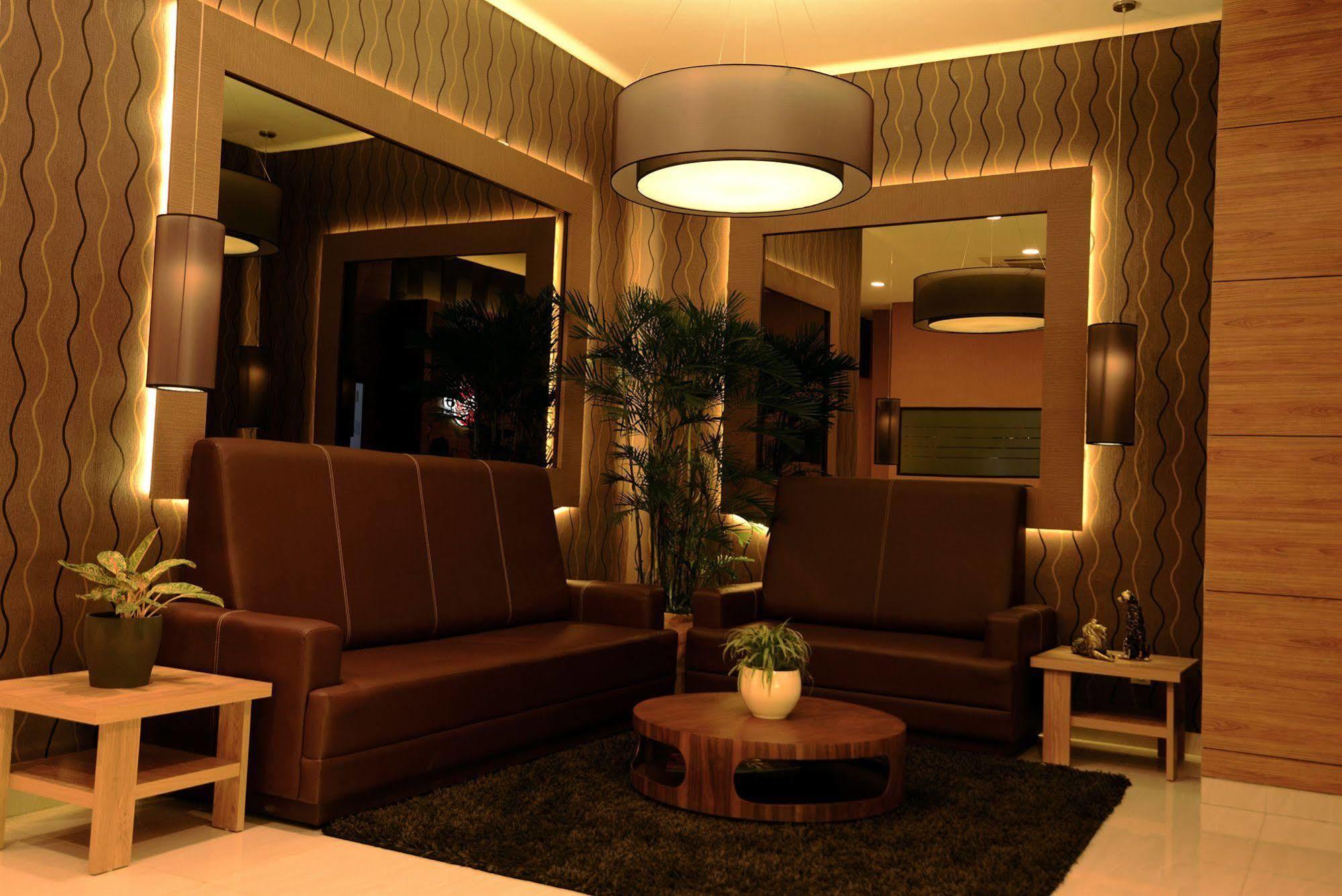 Hotel D'cozie By Prasanthi Jakarta