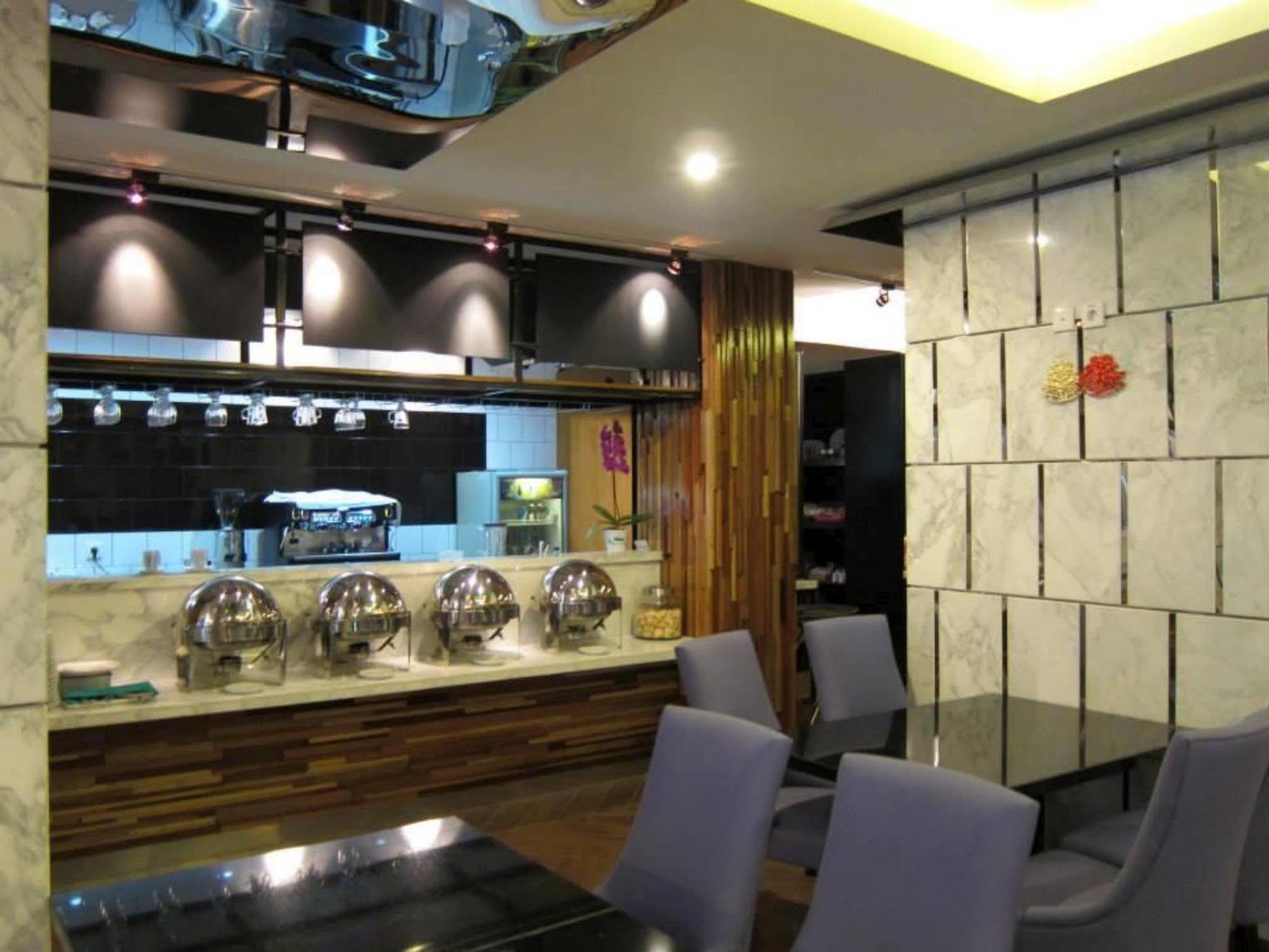 Collection O 7 Melawai 3* Jakarta
