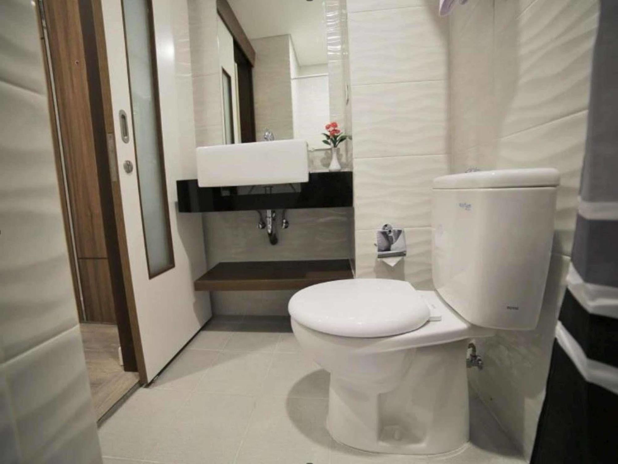 Ozone Pantai Indah Kapuk Hotel 3*