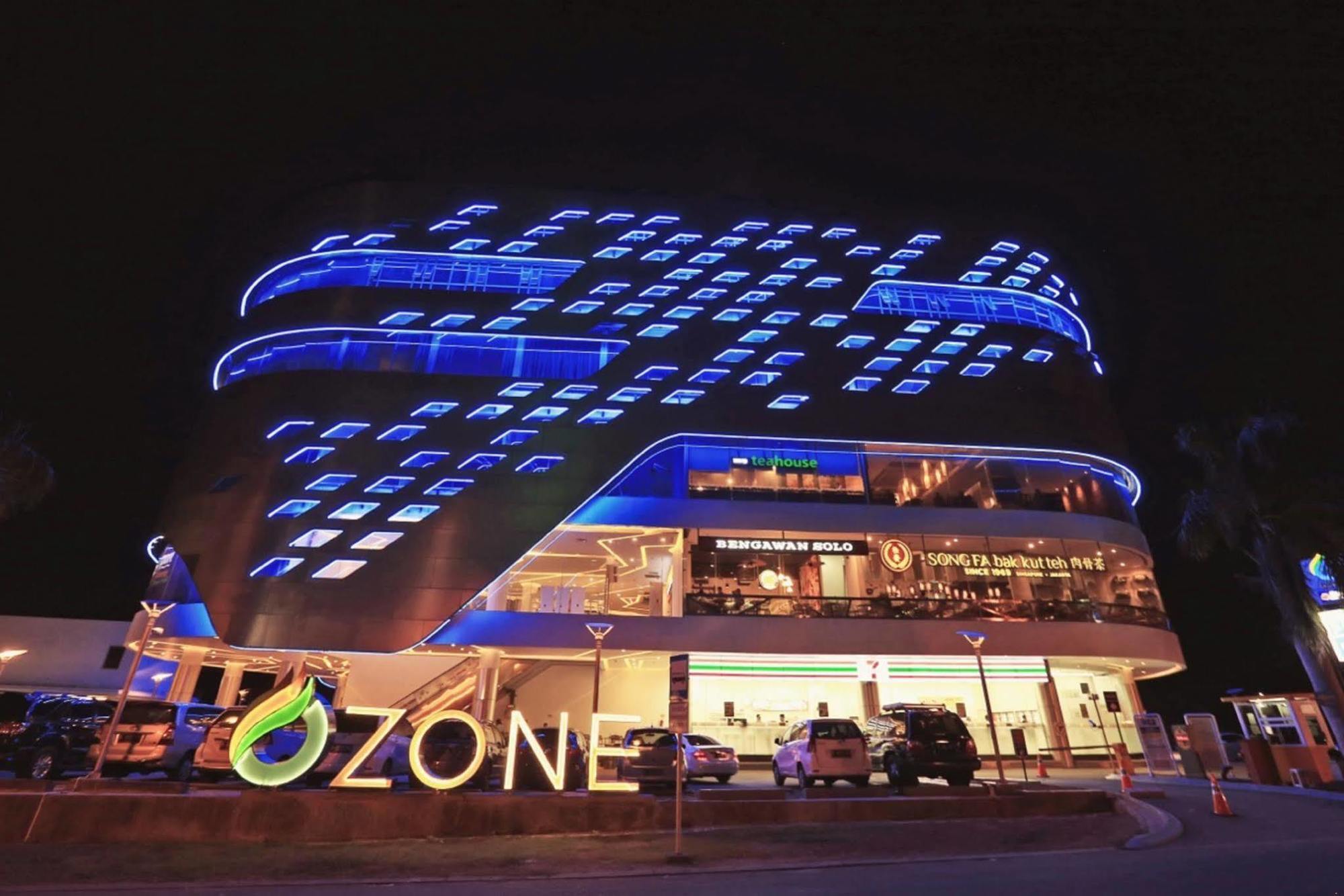Ozone Pantai Indah Kapuk Jakarta