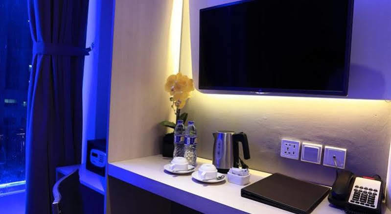Hotel Ozone Pantai Indah Kapuk 3*