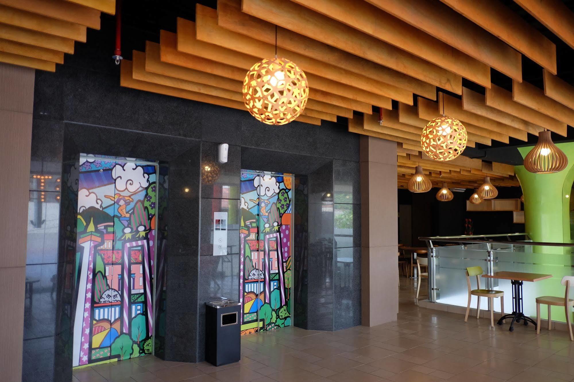 Maxonehotels.com At Pemuda 3* Jakarta