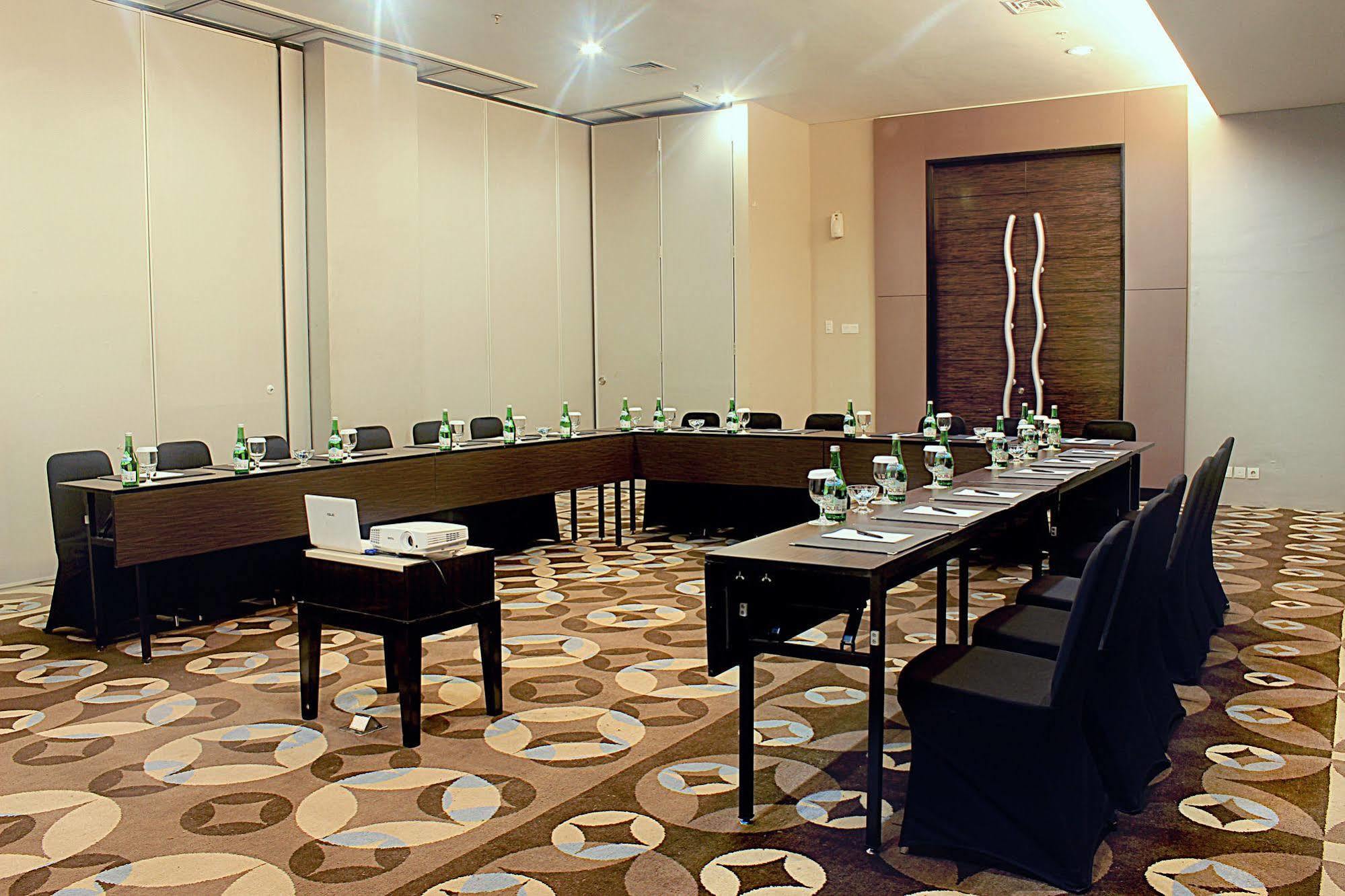 Aston Bellevue Radio Dalam 4* Jakarta