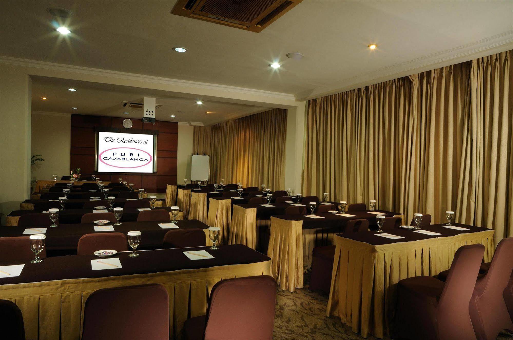 Aparthotel The Residences At Puri Casablanca