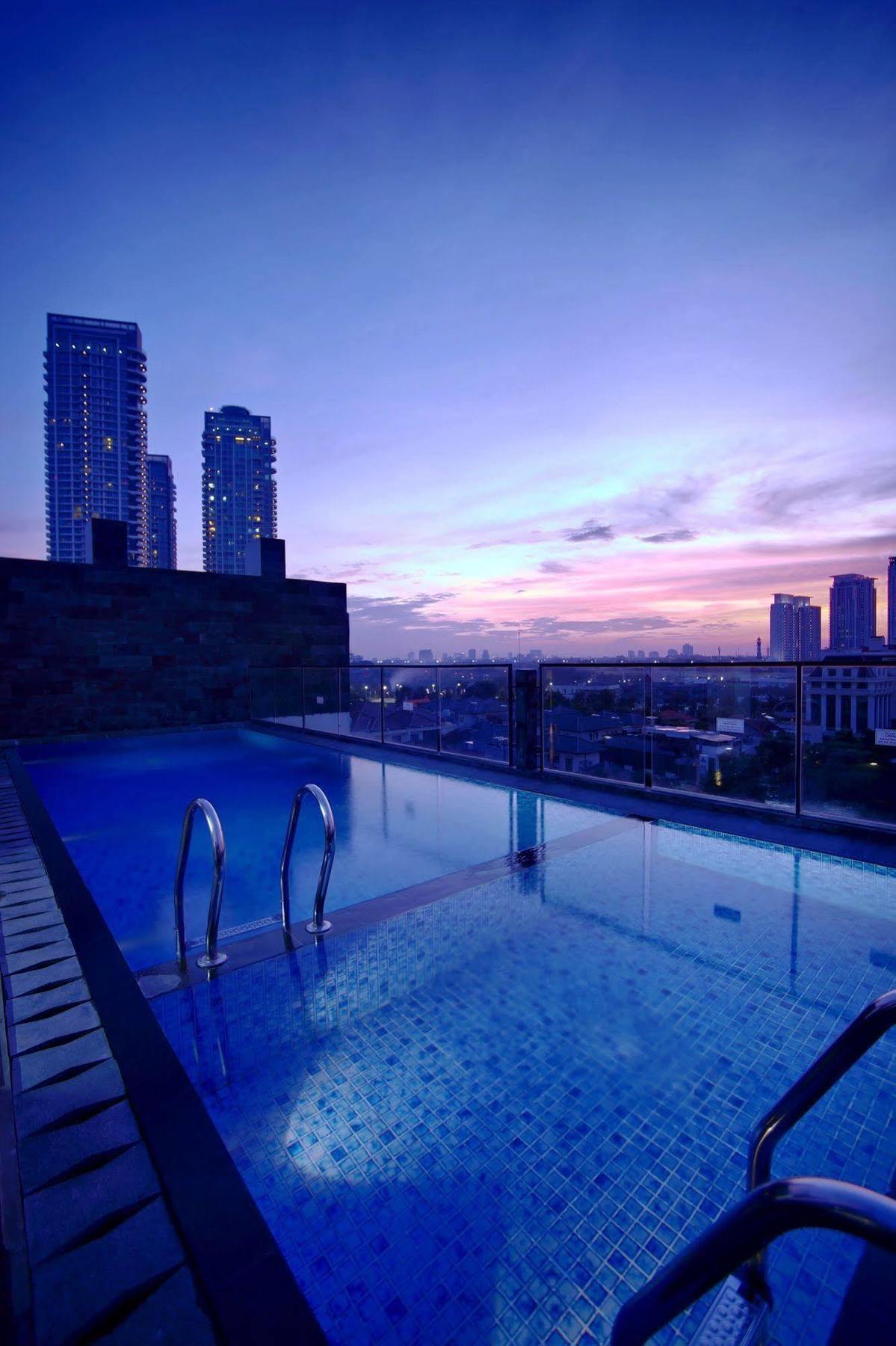 Liberta Kemang 3*