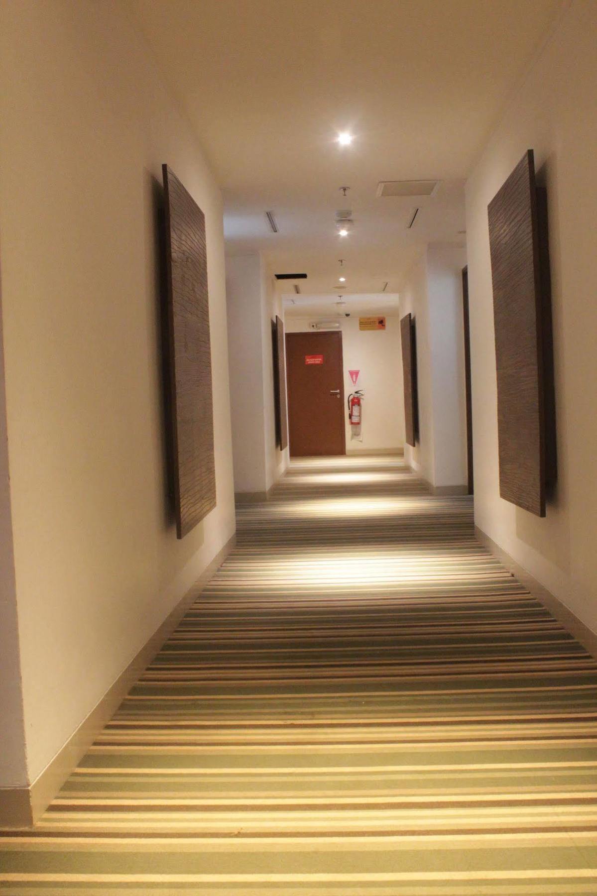 Redstar Hotel 3*