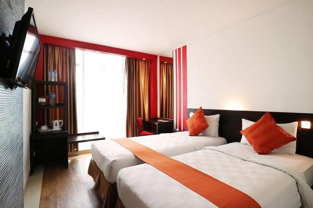 Redstar 3* Jakarta