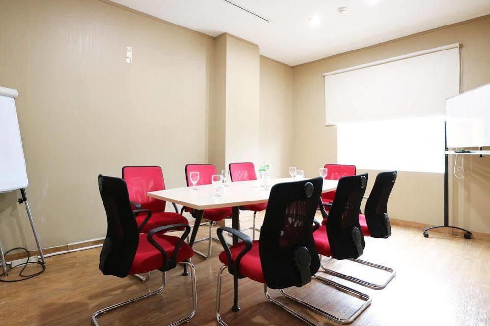 Redstar Jakarta