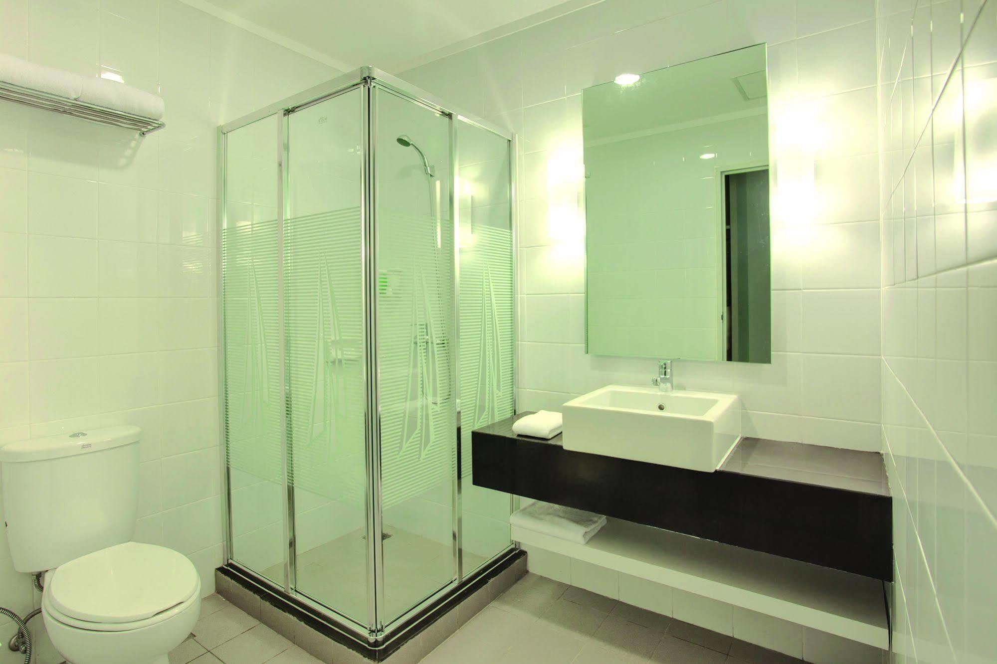 Glodok Plaza Hotel 2*