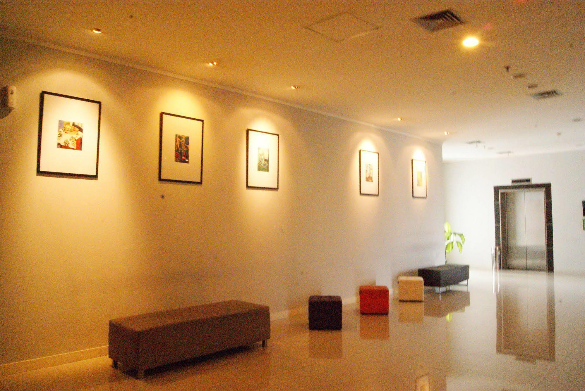 Glodok Plaza 2*