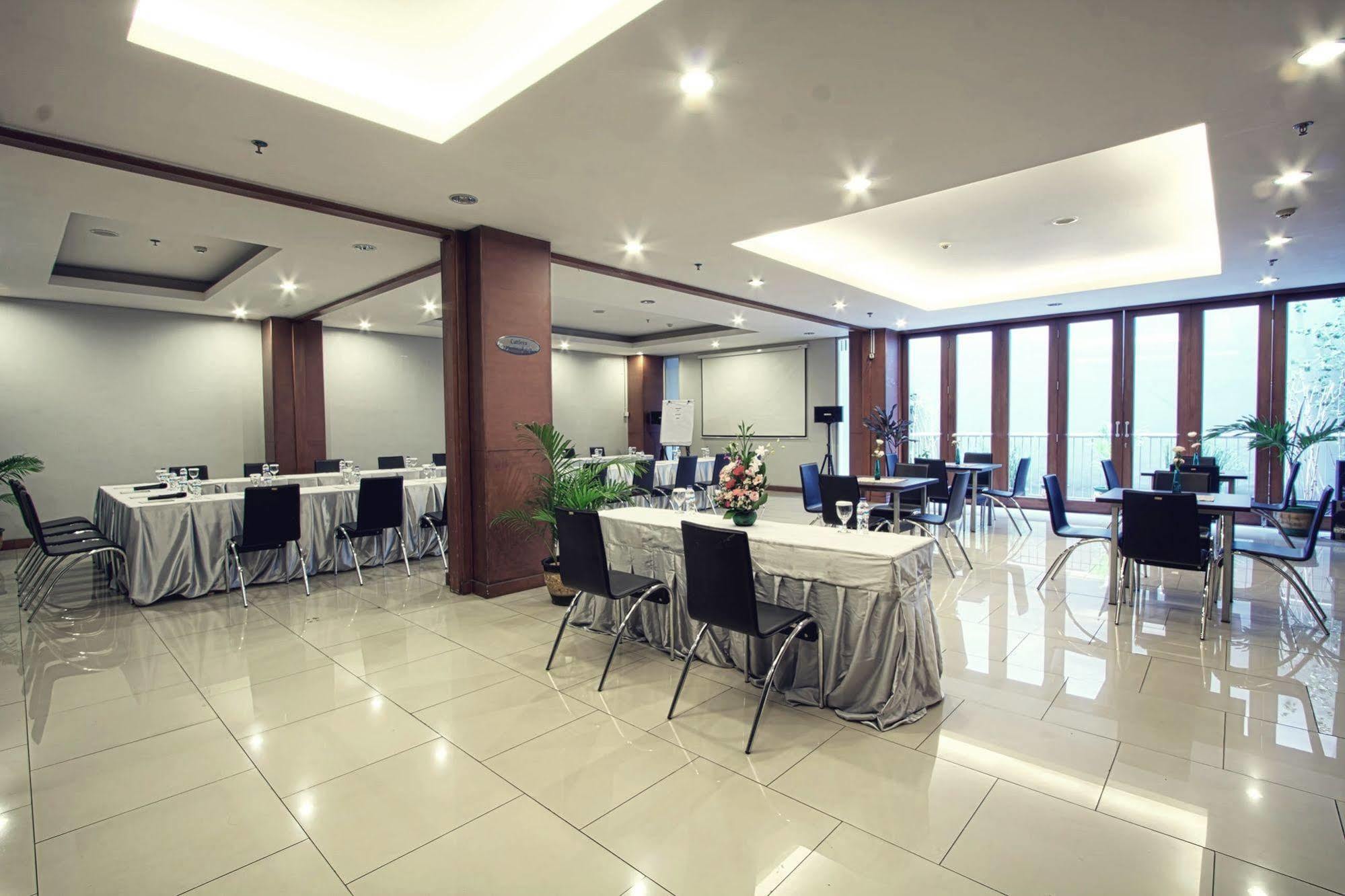 Griyadi Blue Pacific 2* Jakarta