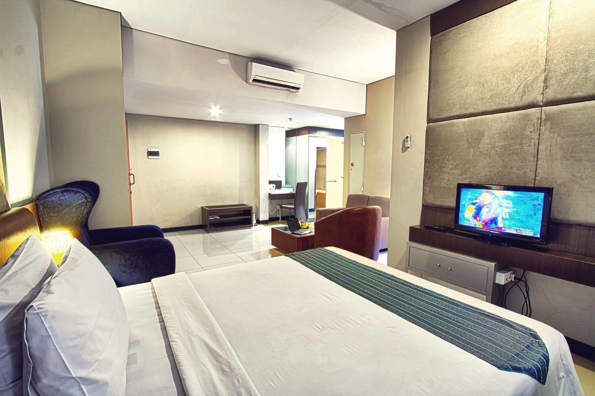 Griyadi Blue Pacific Hotel