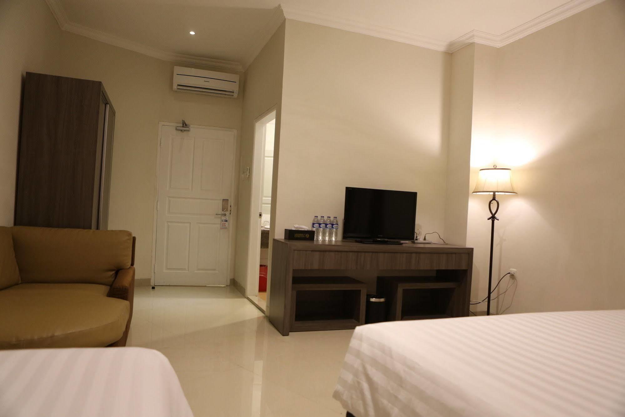 55 Hotel