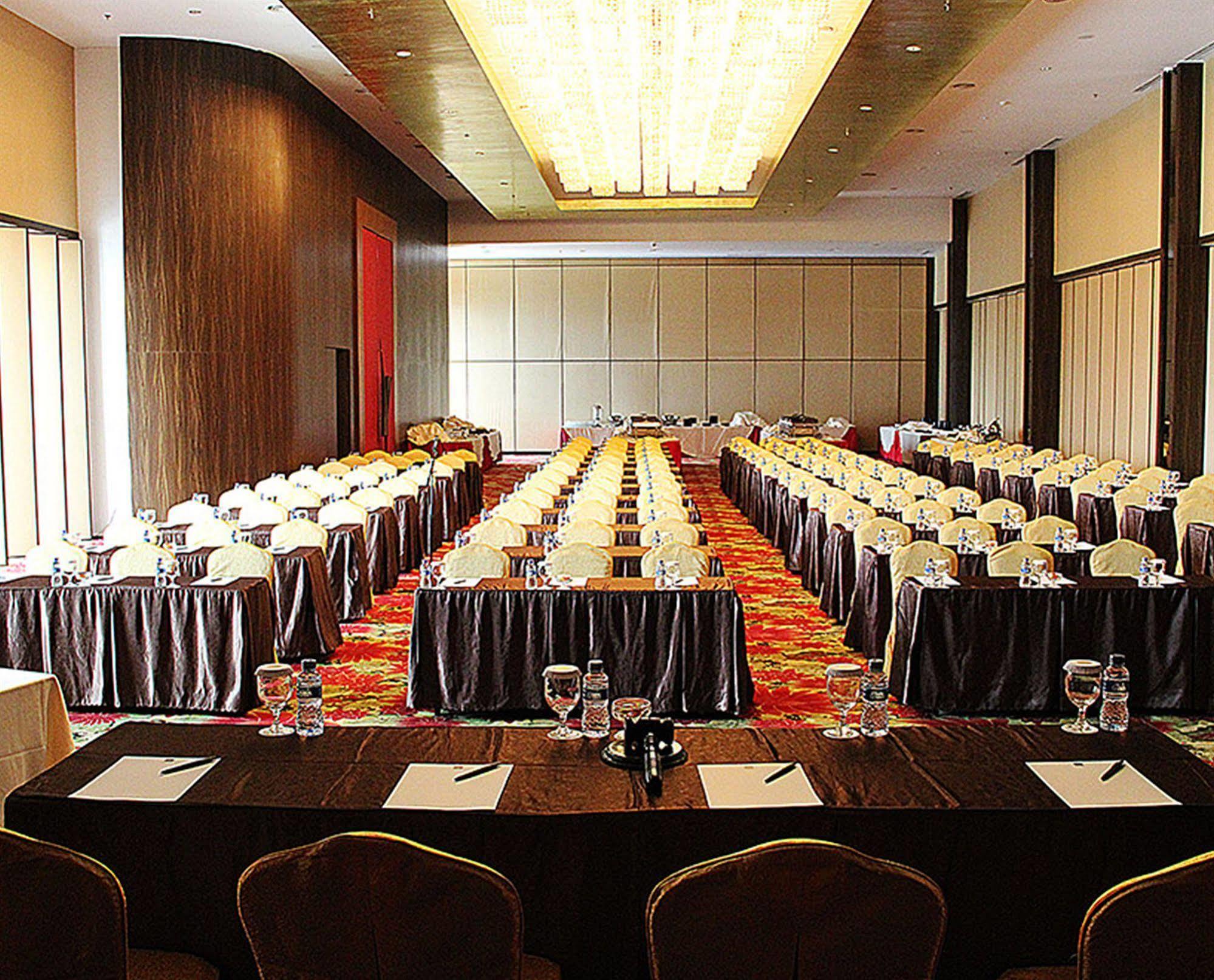 Hariston & Suites, Pluit - 4* Jakarta
