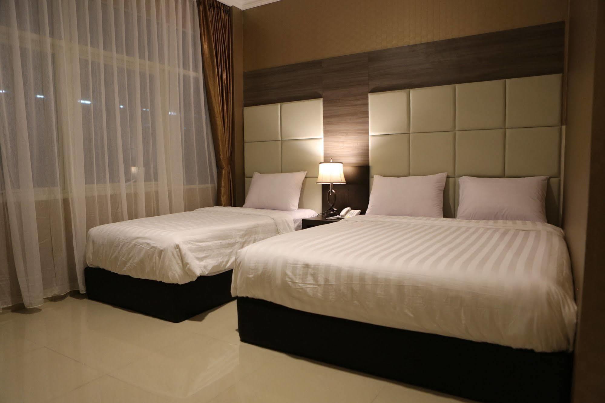 55 2* Jakarta