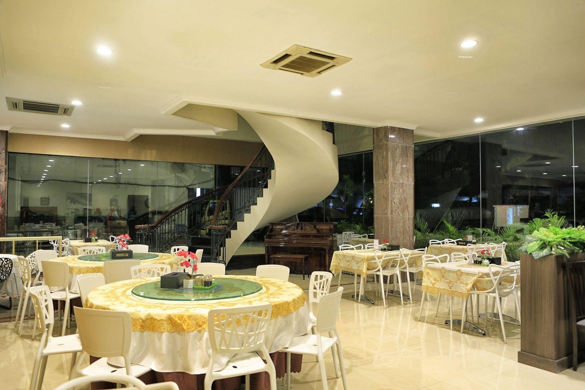 55 Hotel Jakarta