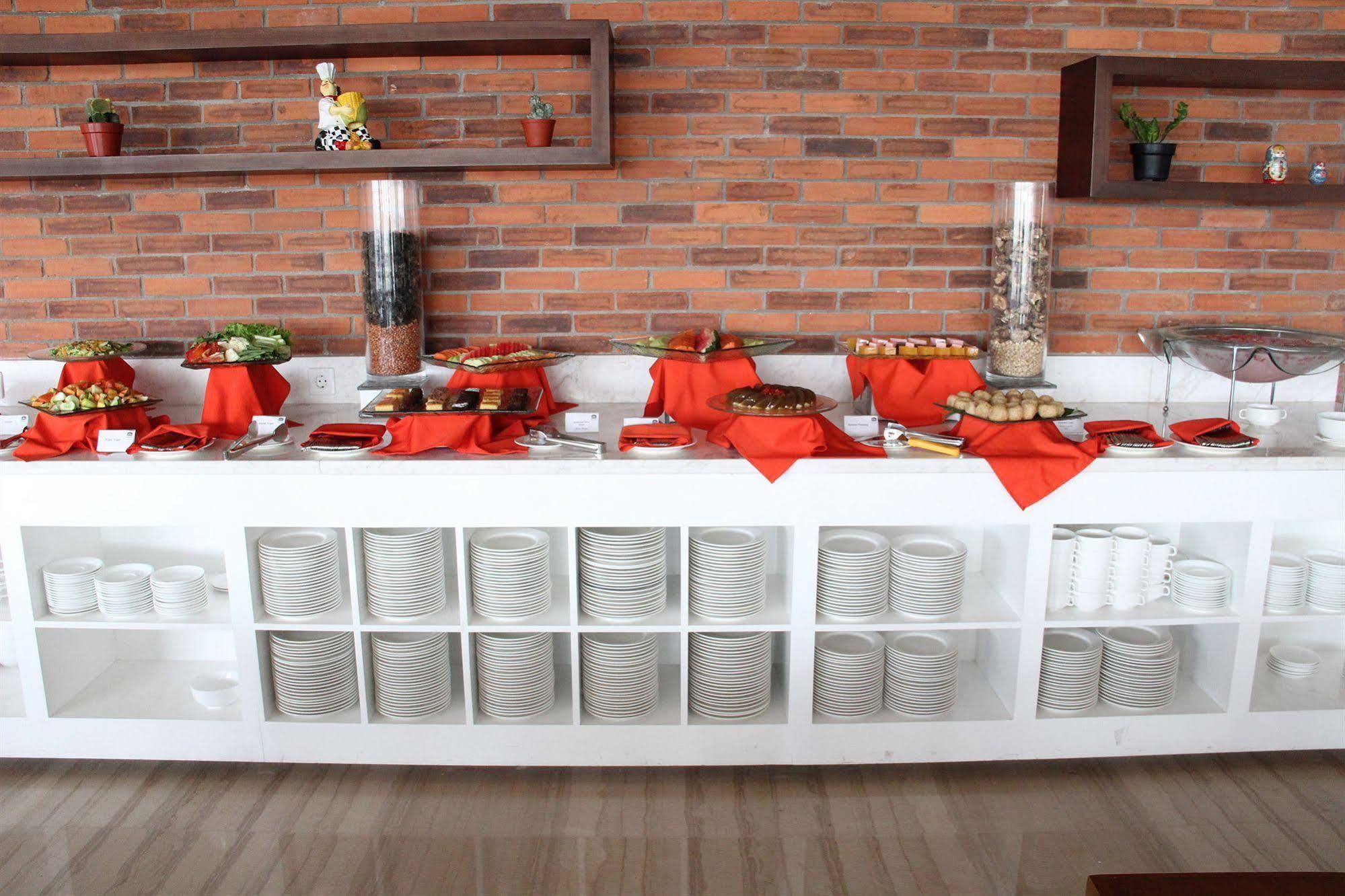 Hariston & Suites, Pluit - Jakarta