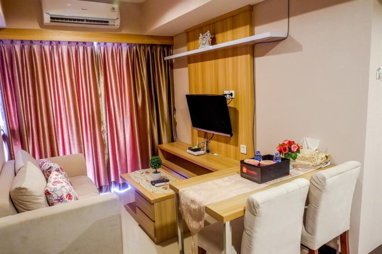 Warm Interior 3br H Near Mt Haryono And Cawang By Travelio * Jakarta