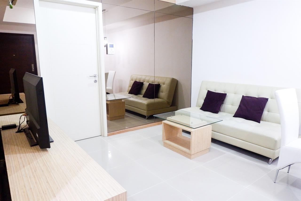 Apartment 1br Connected To Kota Kasablanka At Casa Grande By Travelio