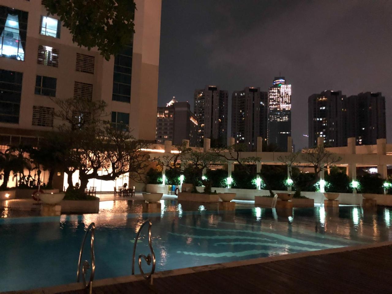 Apartment 1br Connected To Kota Kasablanka At Casa Grande By Travelio *