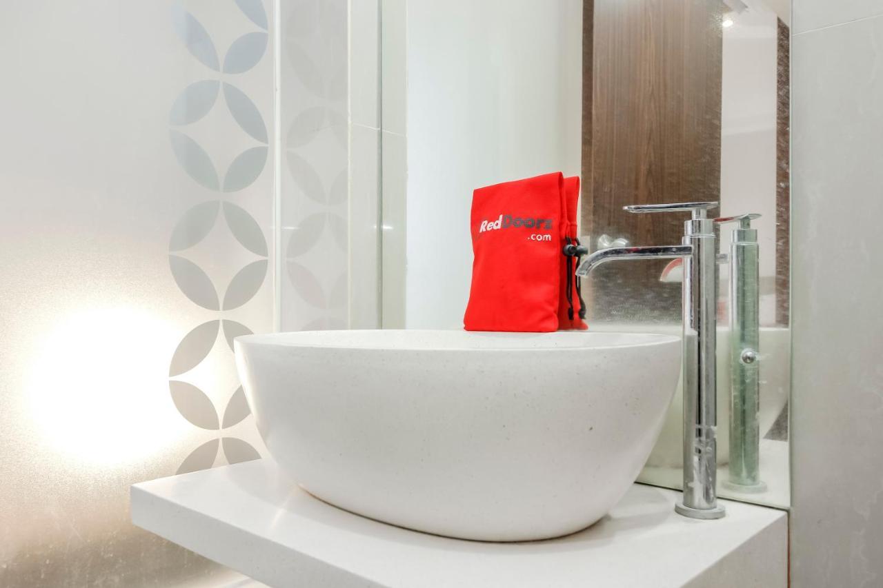 Reddoorz @ Tb Simatupang Nhà khách Jakarta