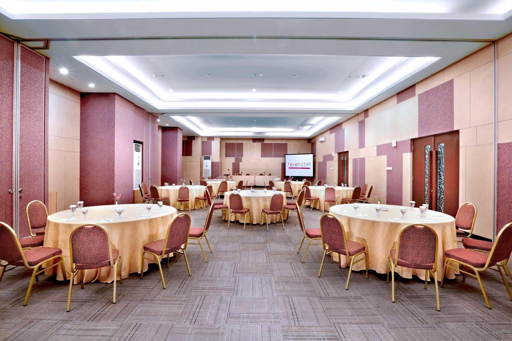 Favehotel Pasar Baru 2*