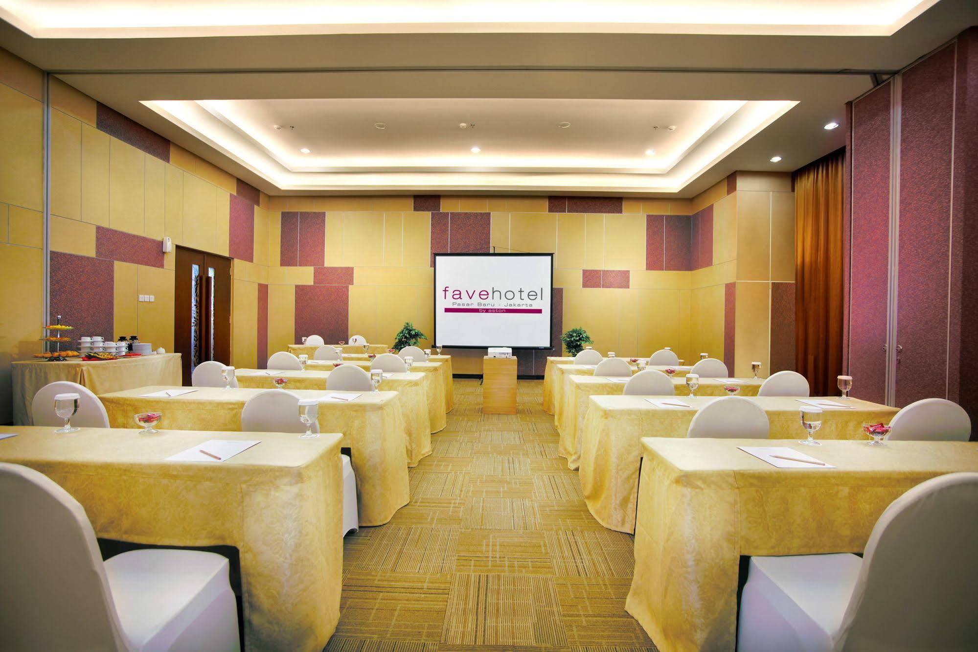 Hotel Favehotel Pasar Baru 2*