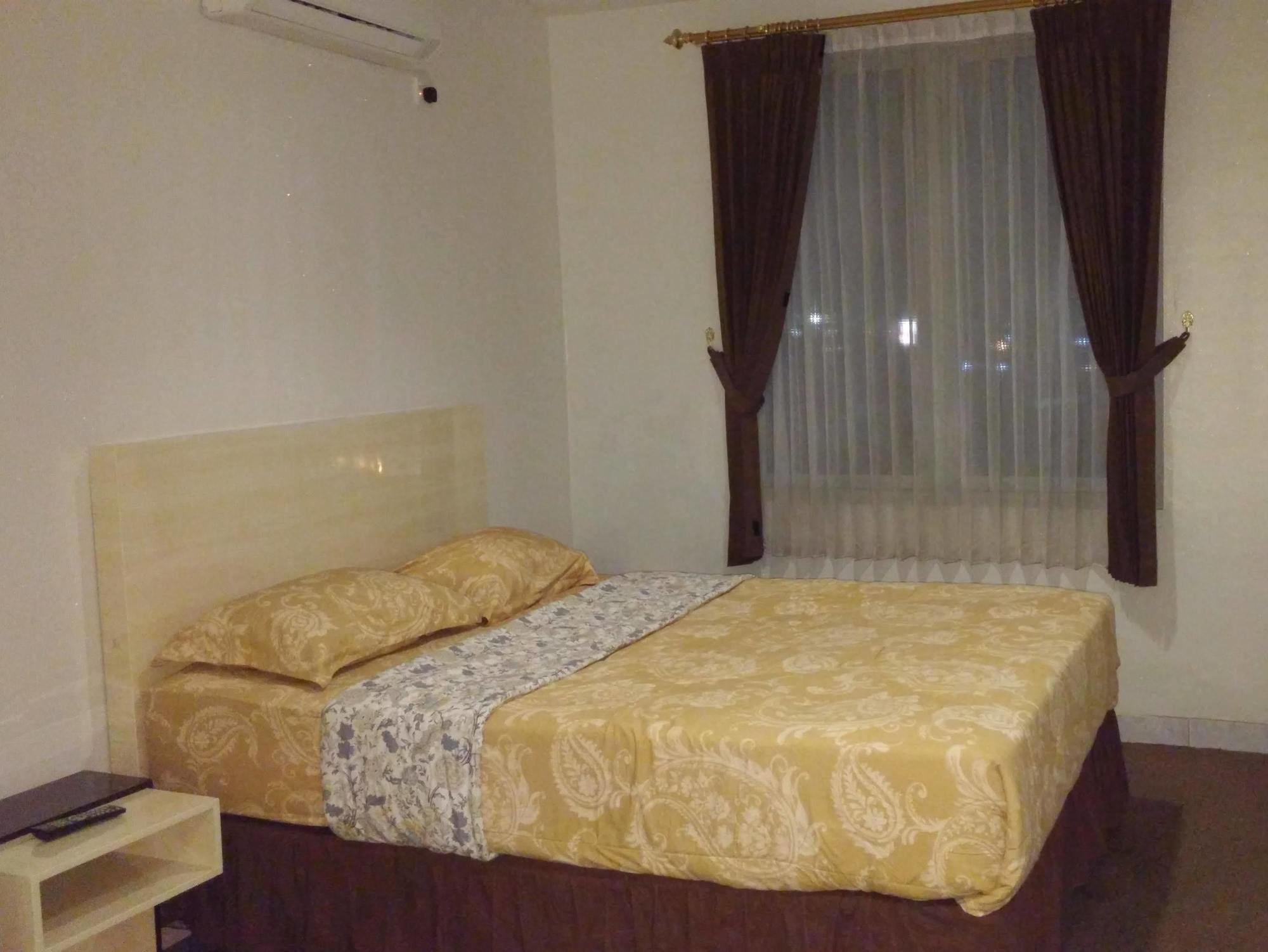 Golden Sky Condotel Hotel Jakarta
