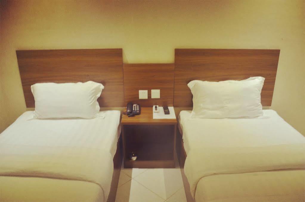 Mustika Tanah Abang Hotel 2*
