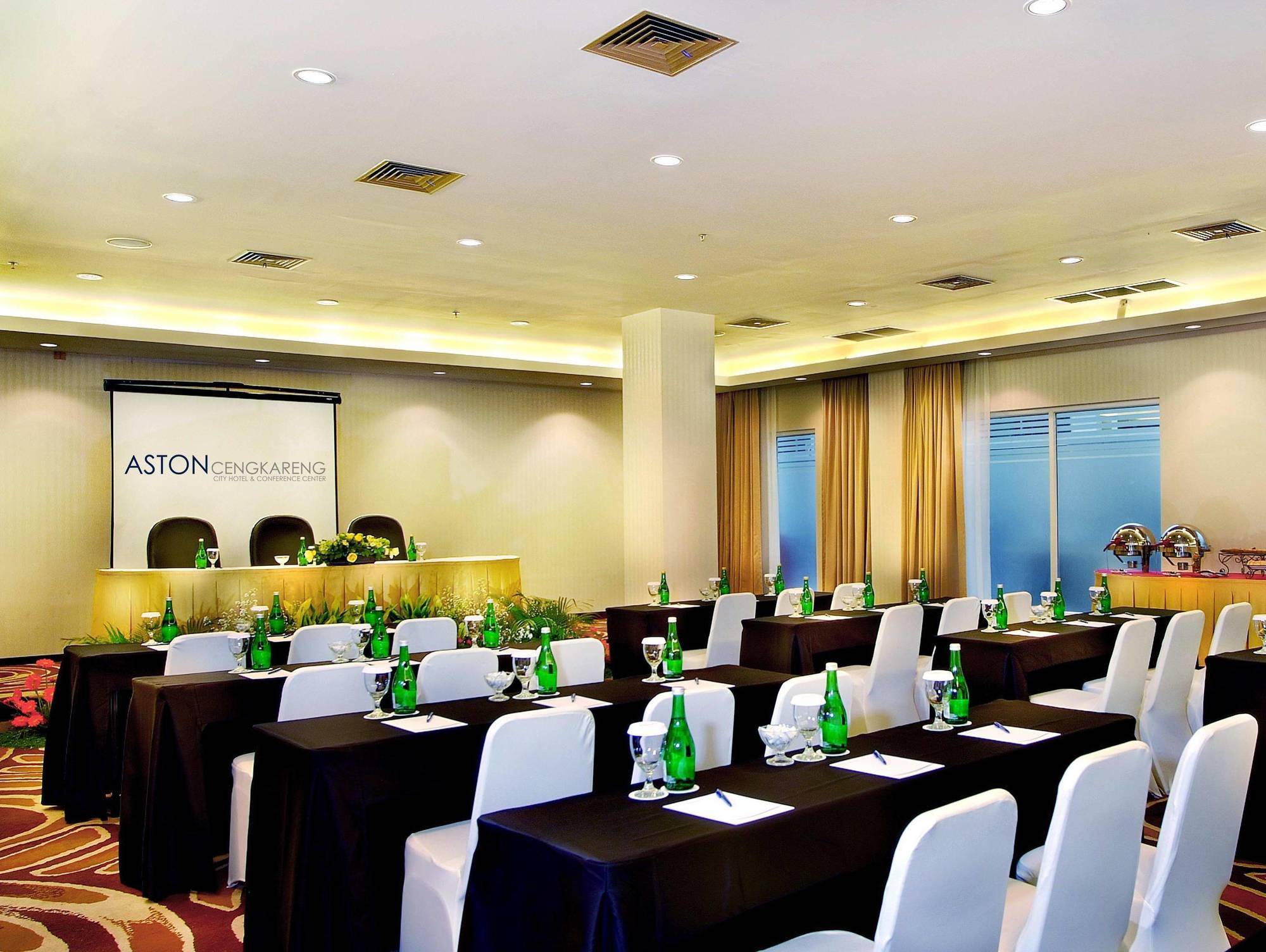 Royal Palm Hotel&conference Center Cengkareng 4* Jakarta