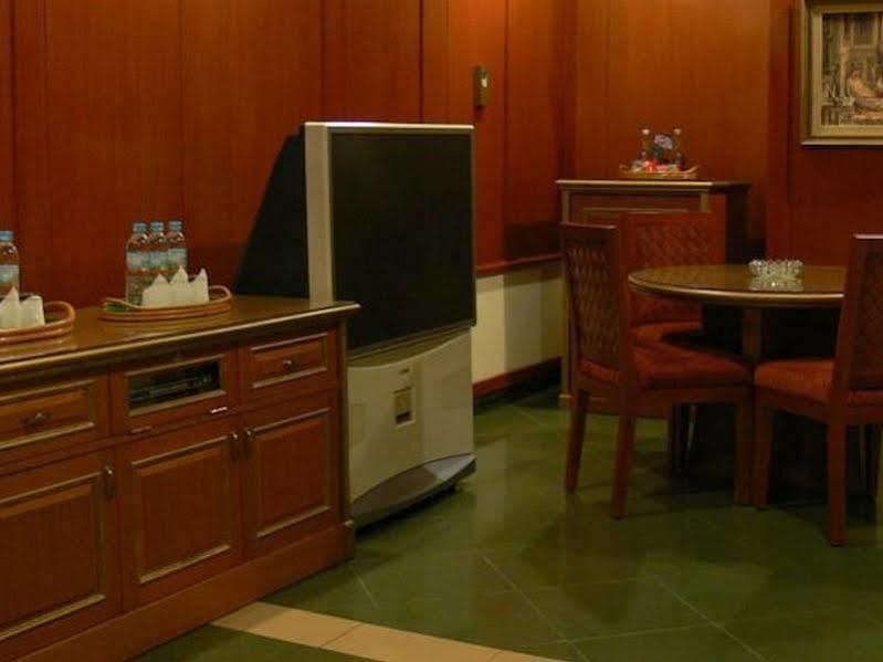 Hotel Park Nesia Royal Regal Jakarta