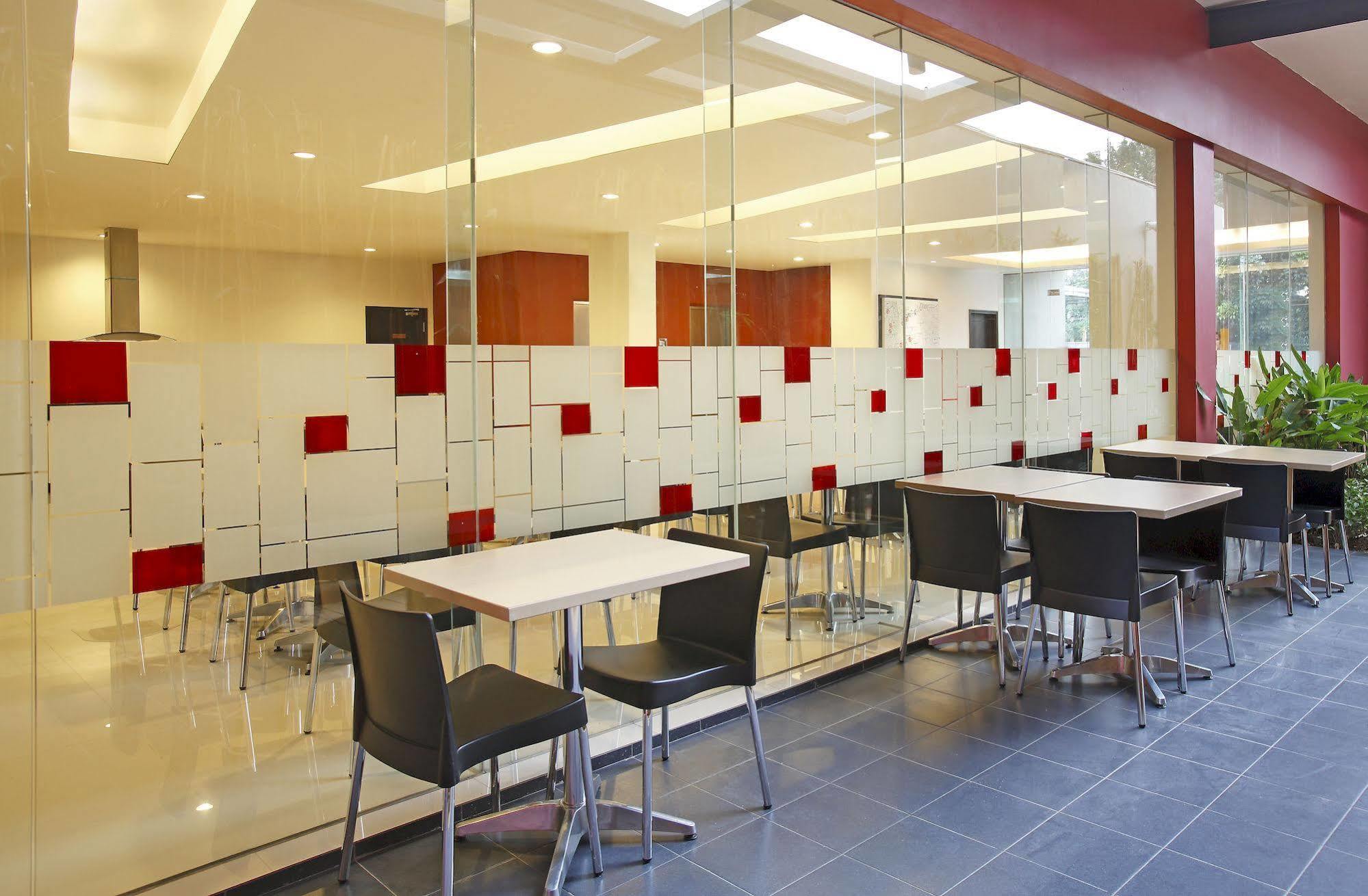 Hotel Amaris Pancoran Jakarta