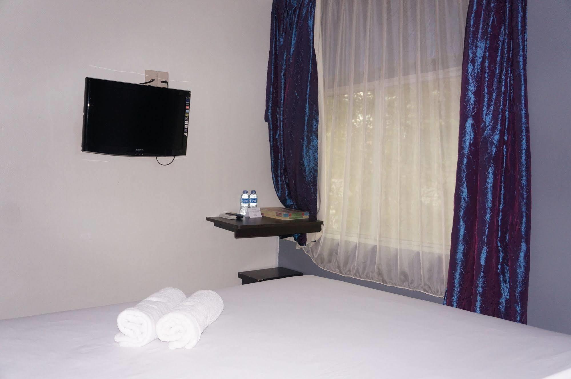 Hotel Win *