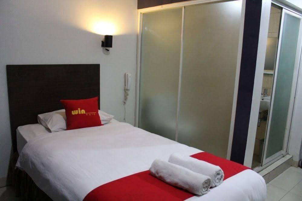 Hotel Win Jakarta