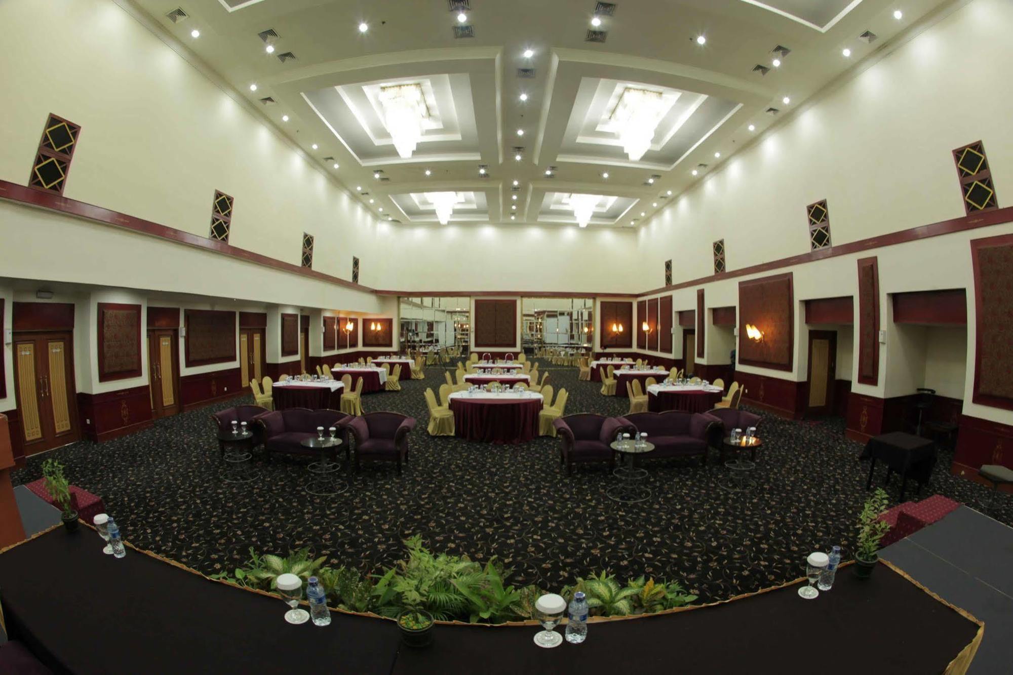 Hotel Oasis Amir Jakarta