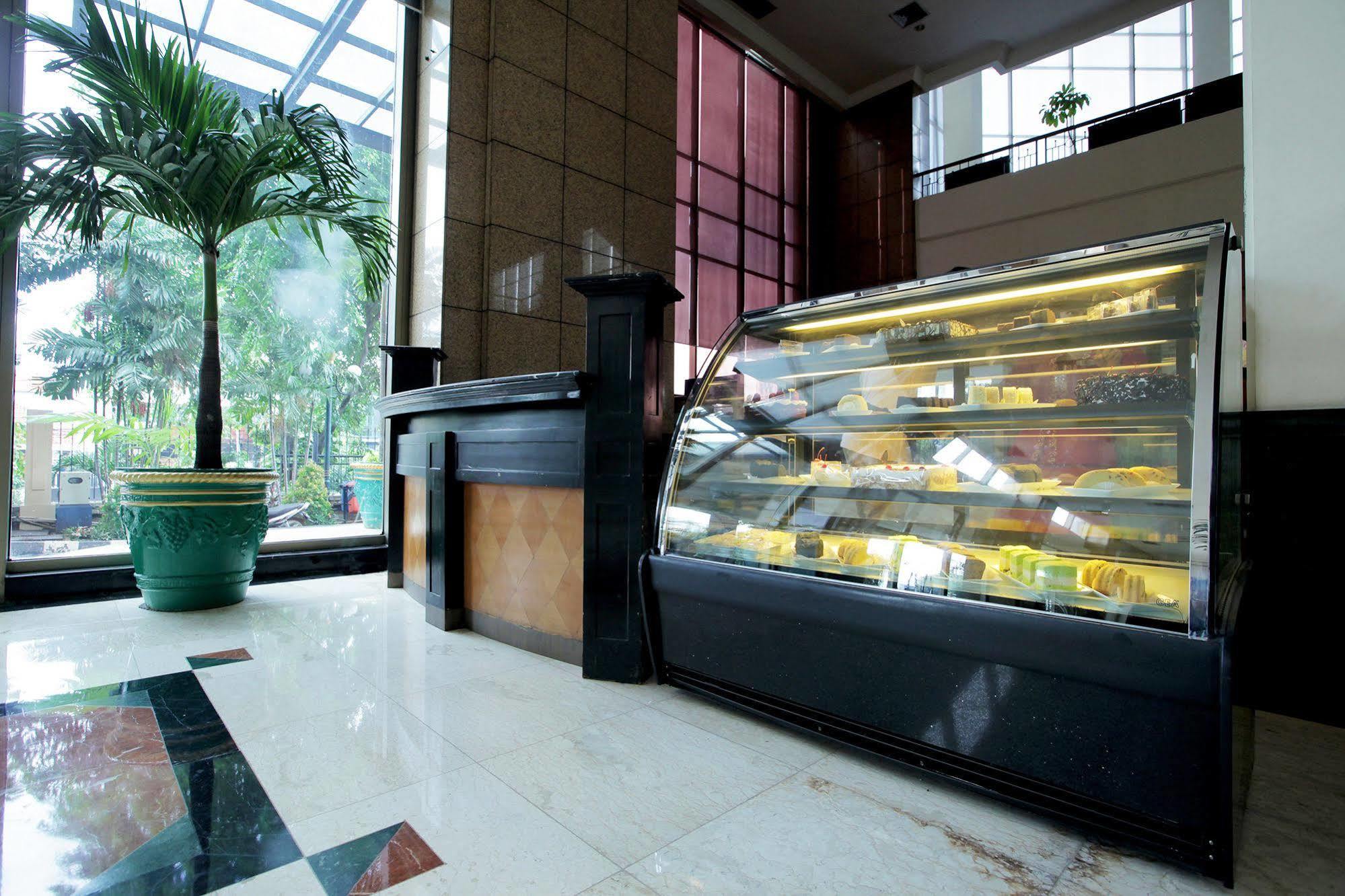 Oasis Amir Hotel Jakarta