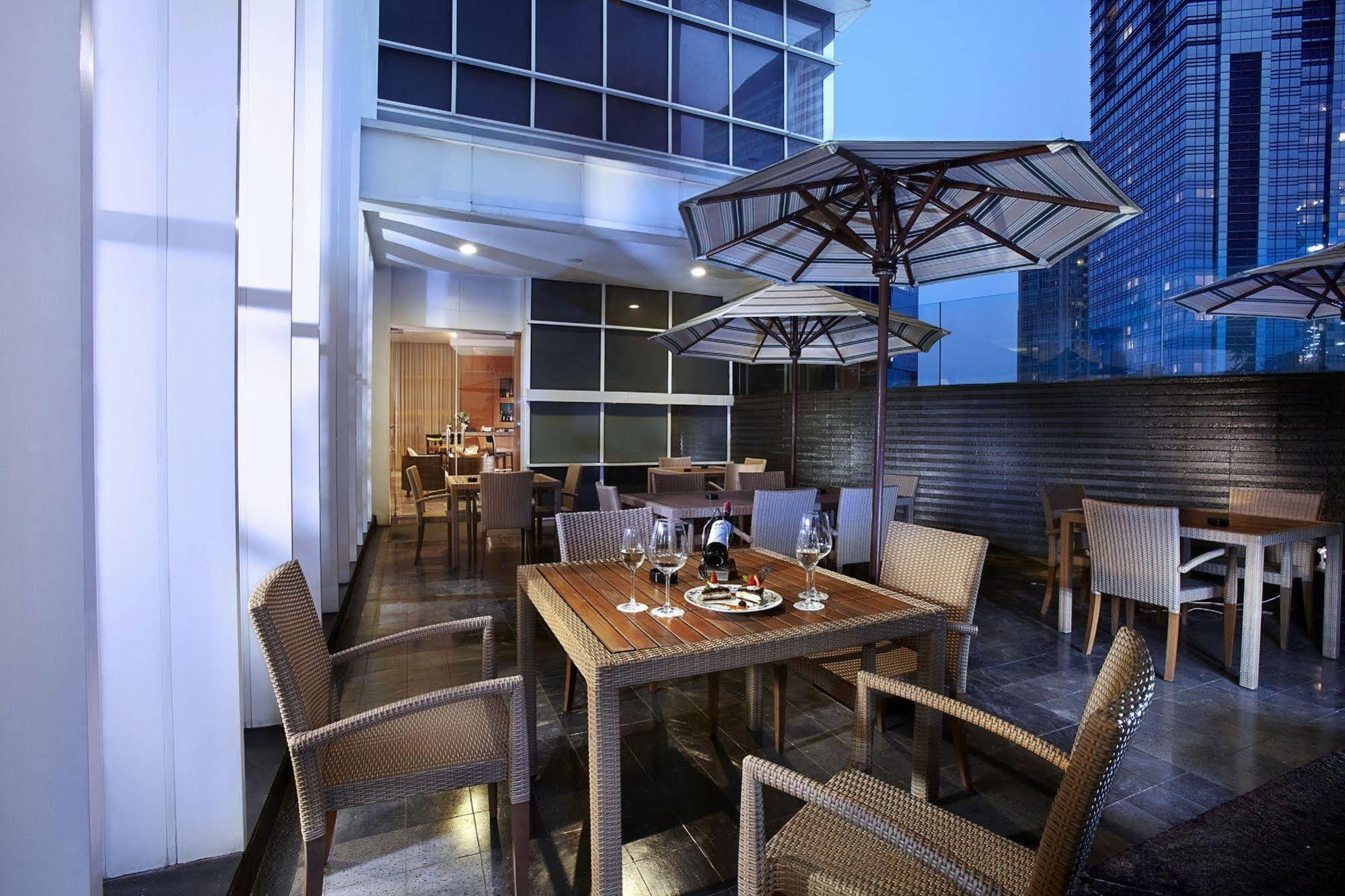 Aparthotel Oakwood Premier Cozmo Jakarta