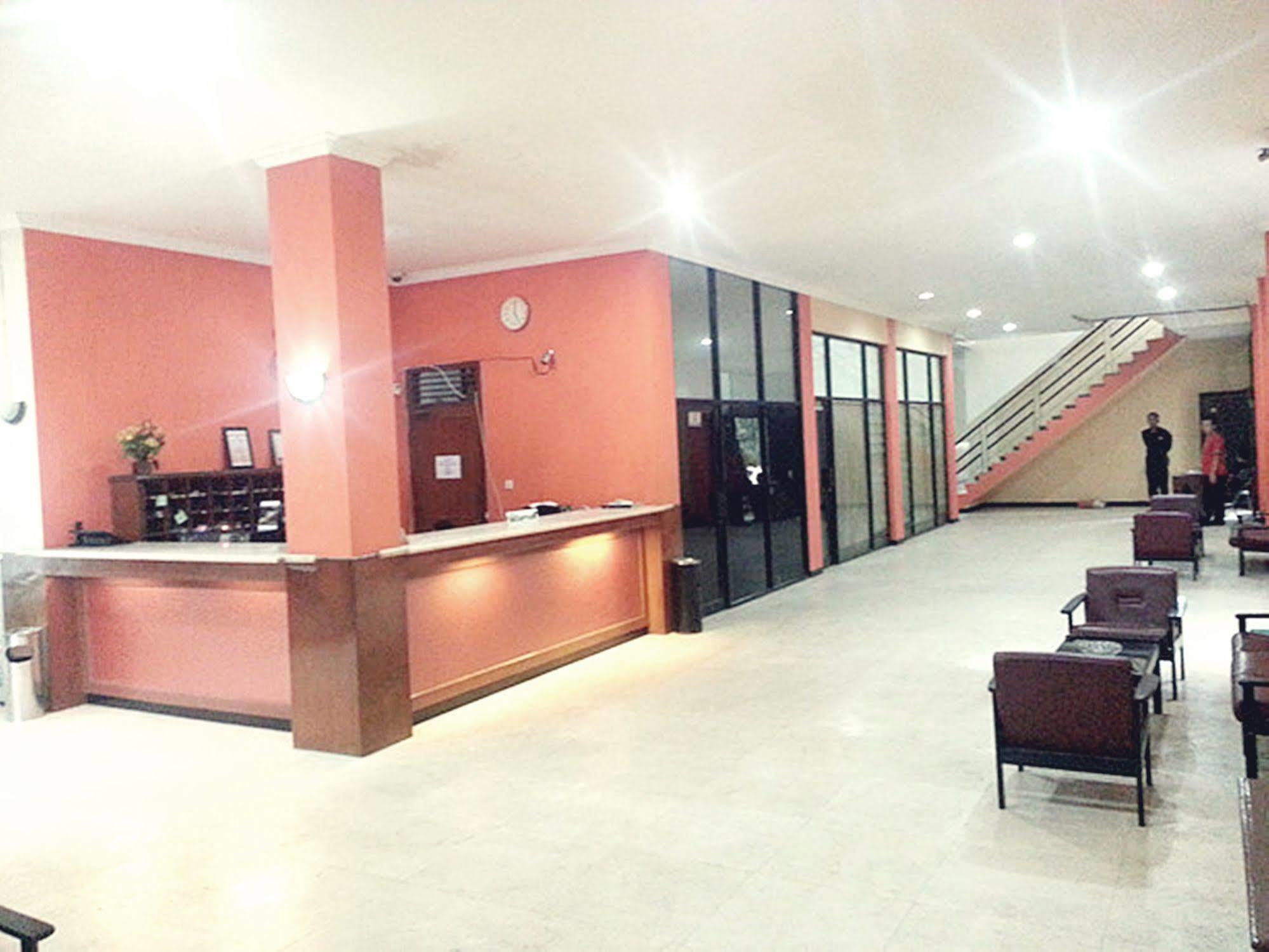 Super Oyo Collection O 92130 Fiducia Kaji 3* Jakarta