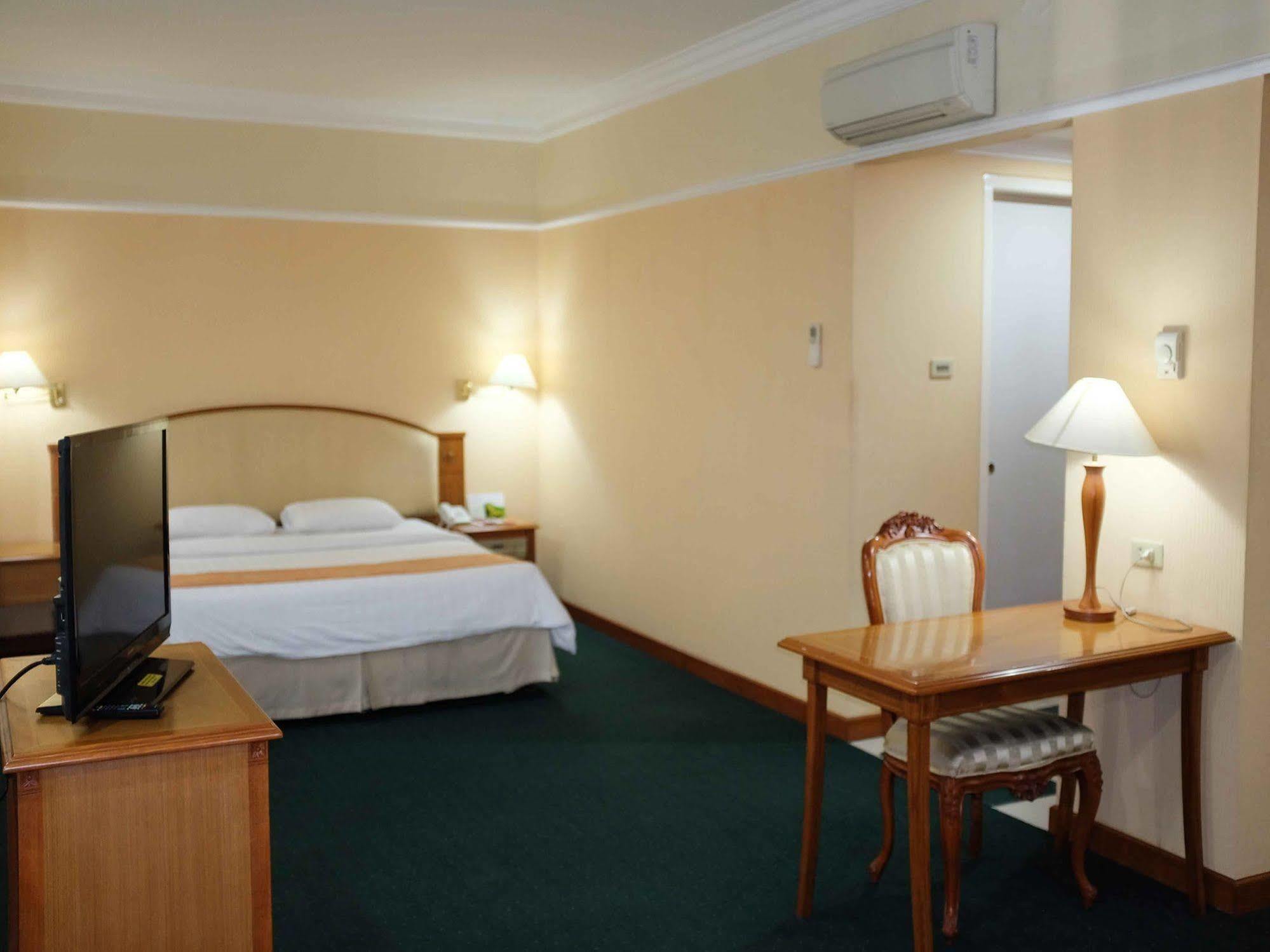 Marcopolo Jakarta