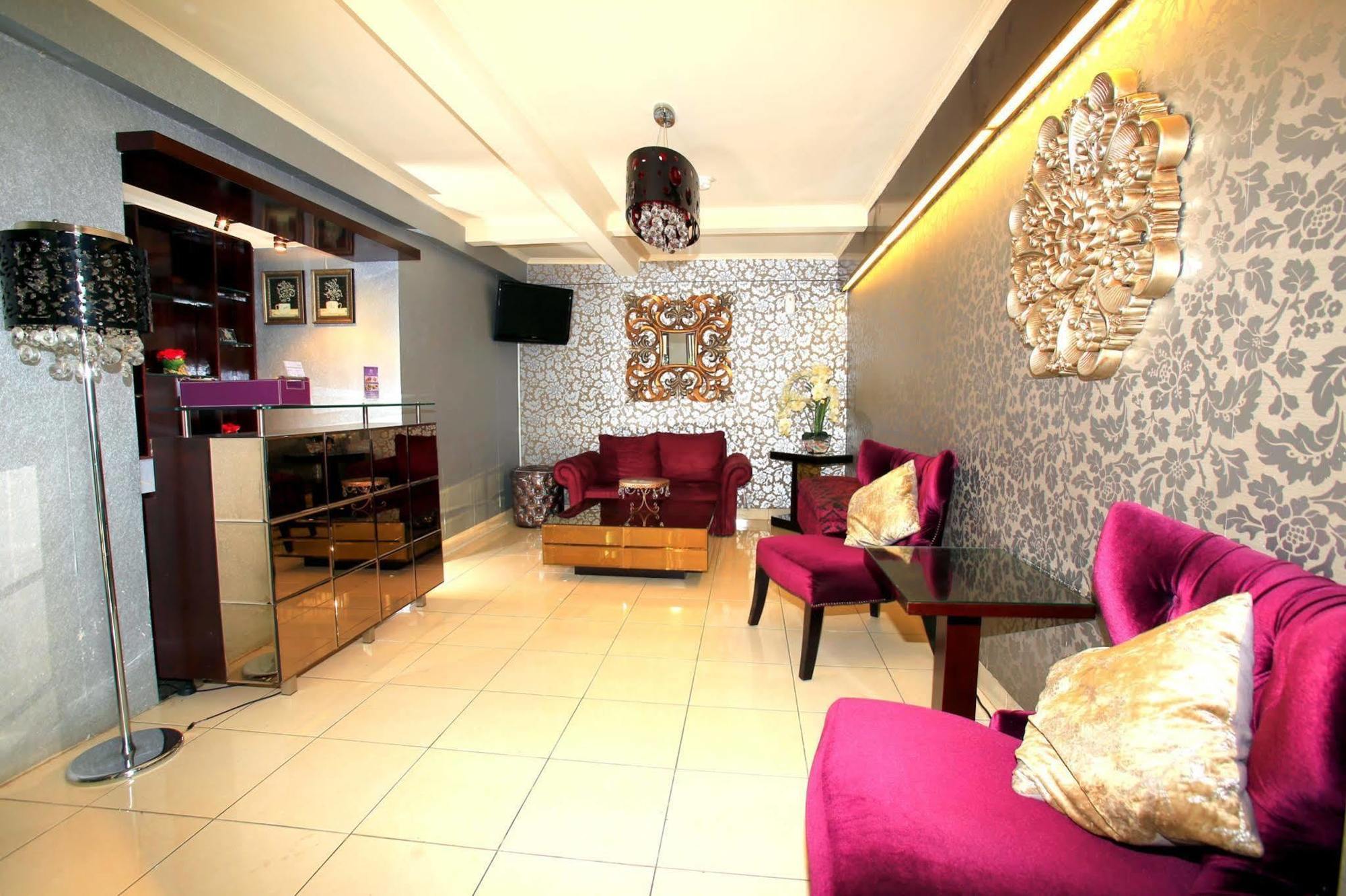 Hotel Reddoorz @ Karet Setiabudi