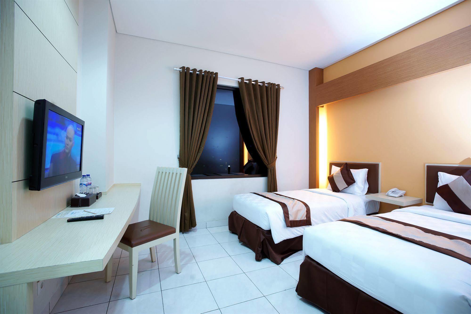 88 - Mangga Besar Viii By Wh Hotel 2*