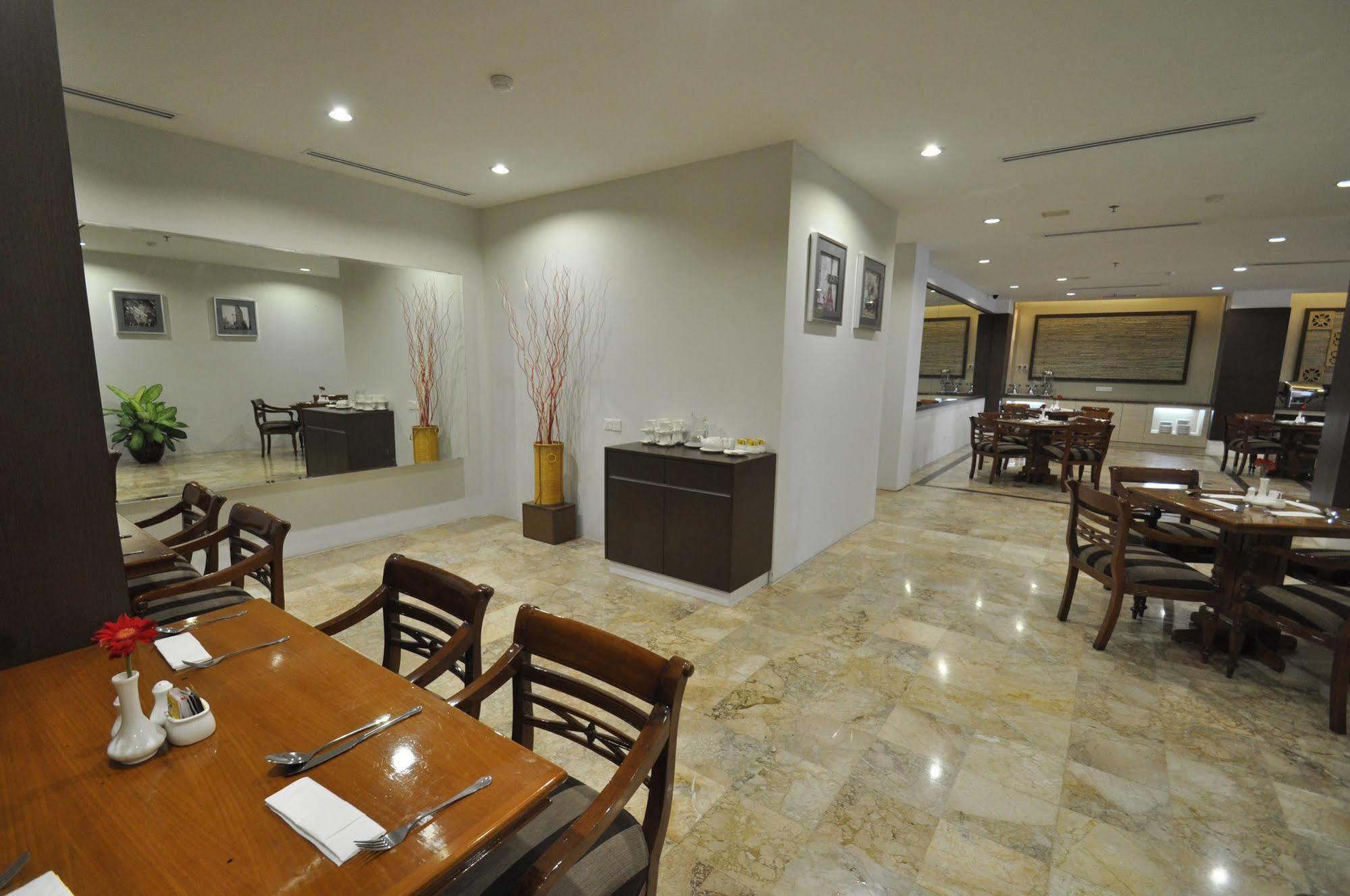 Dreamtel Hotel