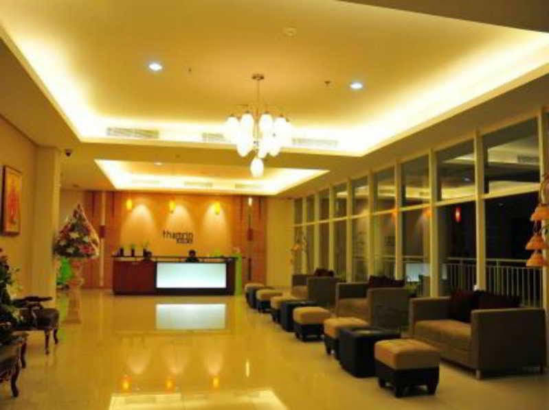 Capital O 1748 Thamrin Condotel Hotel