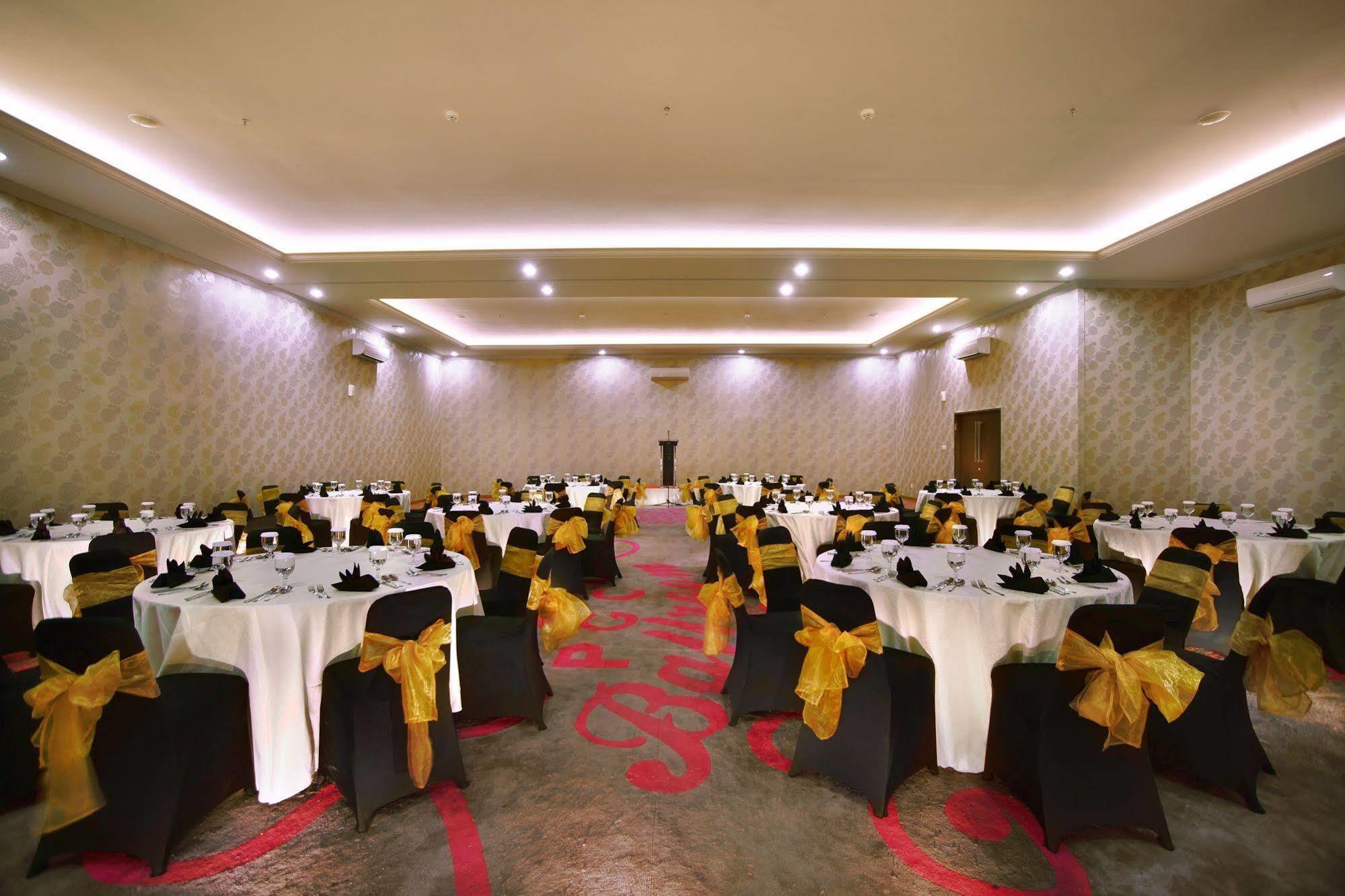 Favehotel Pgc Cililitan 3* Jakarta