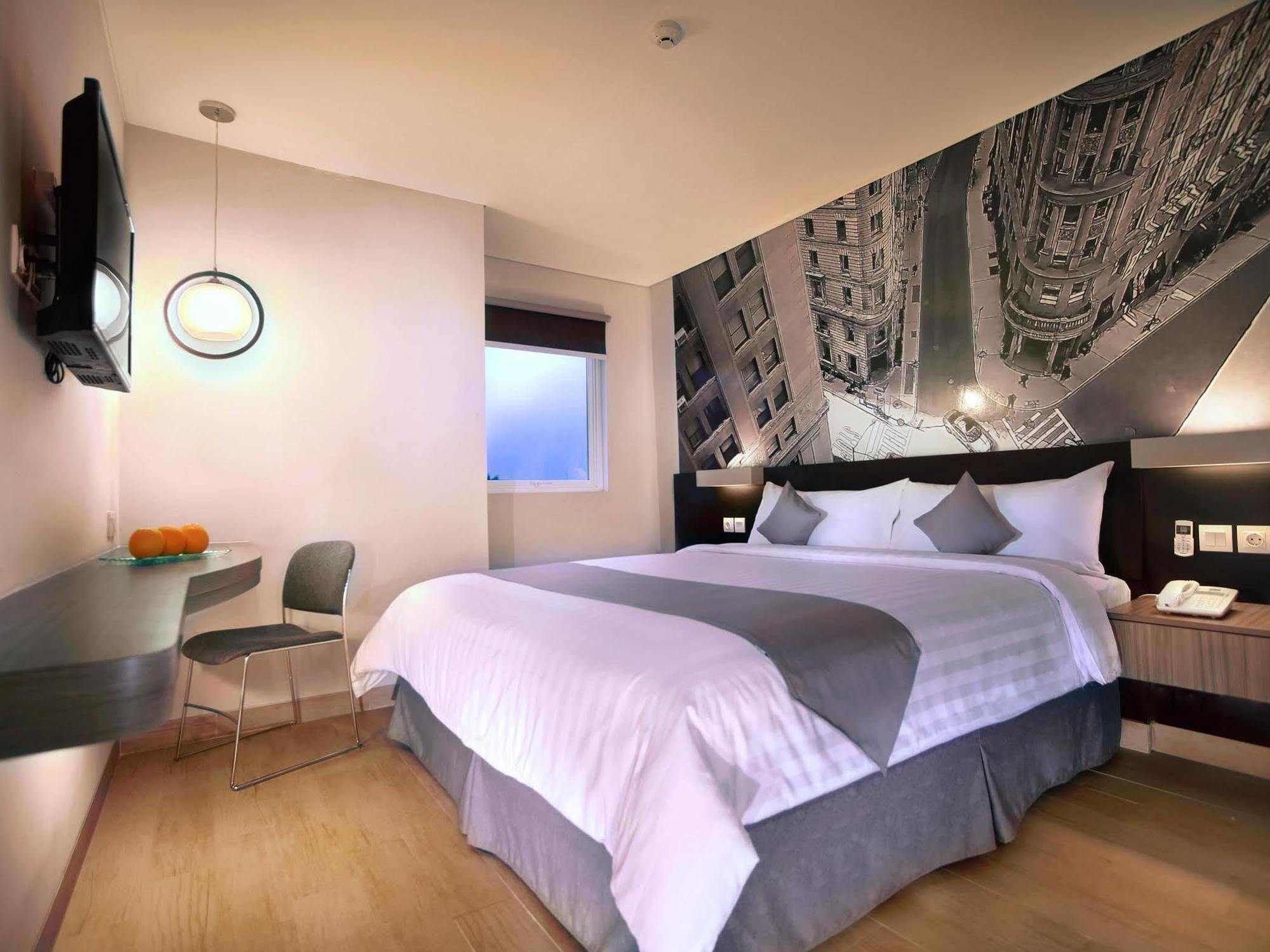 Hotel Neo Mangga Dua By Aston