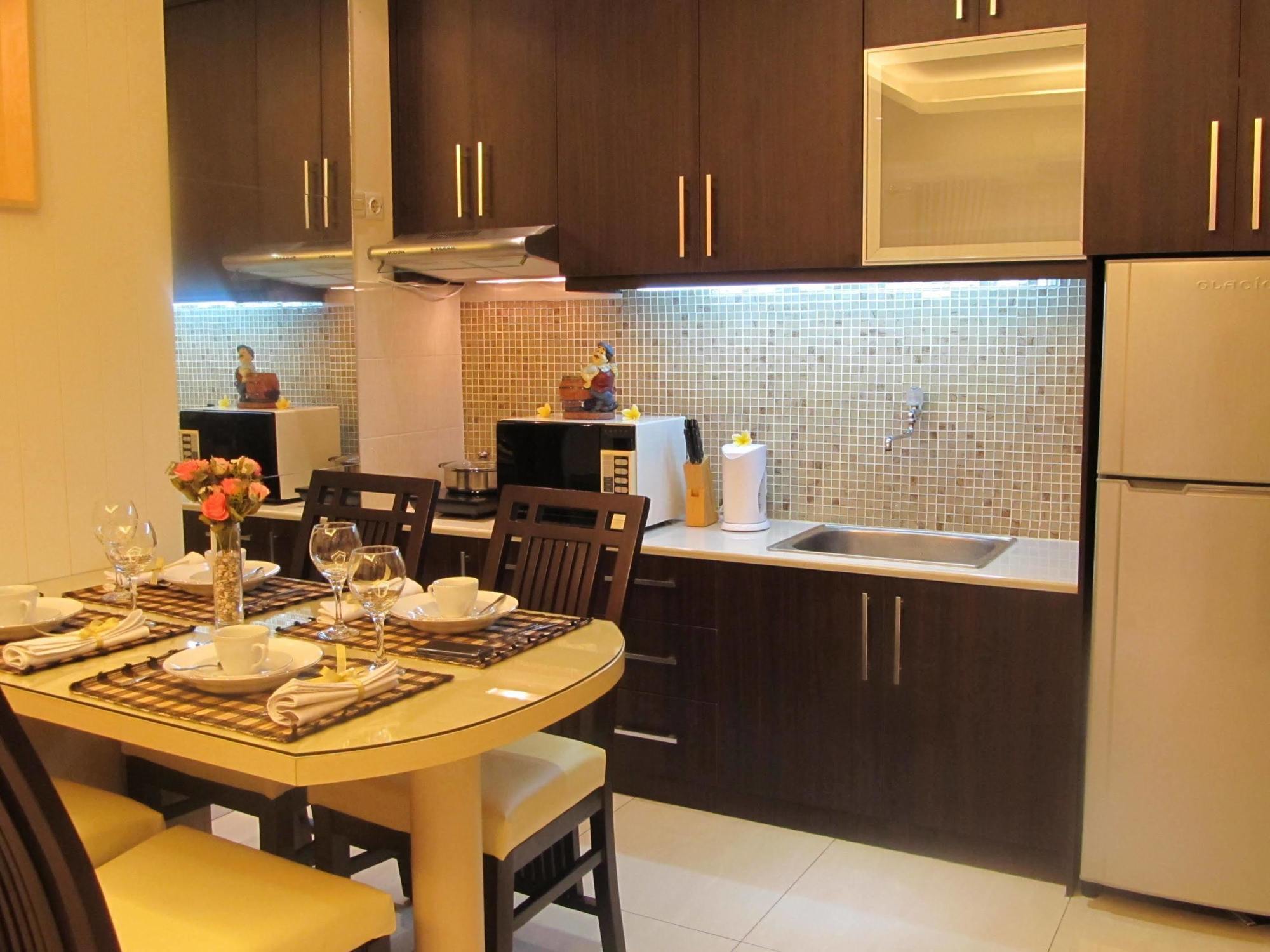 Ravarine Apartment Jakarta