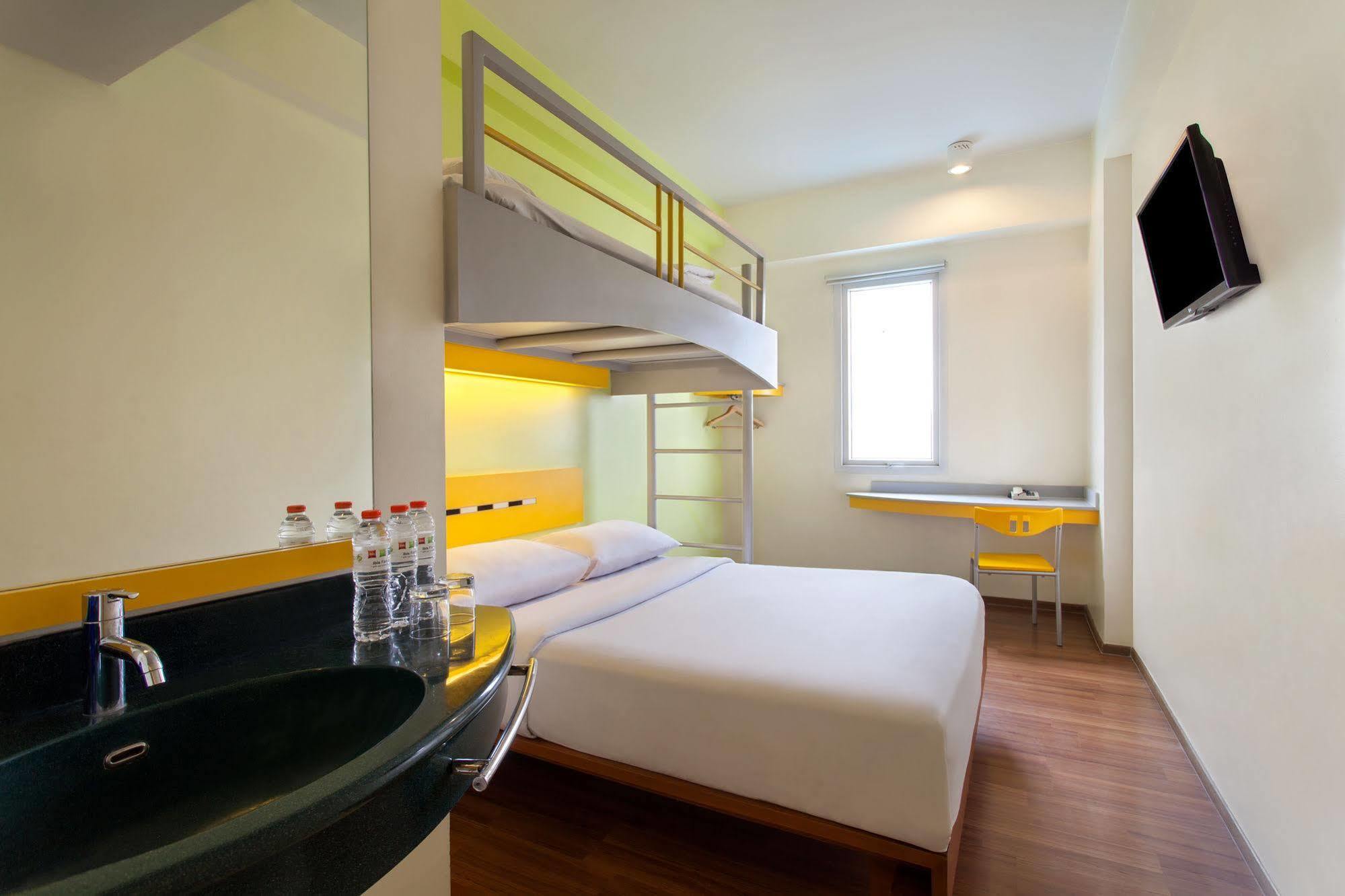 Hotel Ibis Budget Cikini 2*