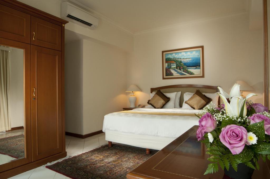 The Residences At Puri Casablanca Aparthotel 4*