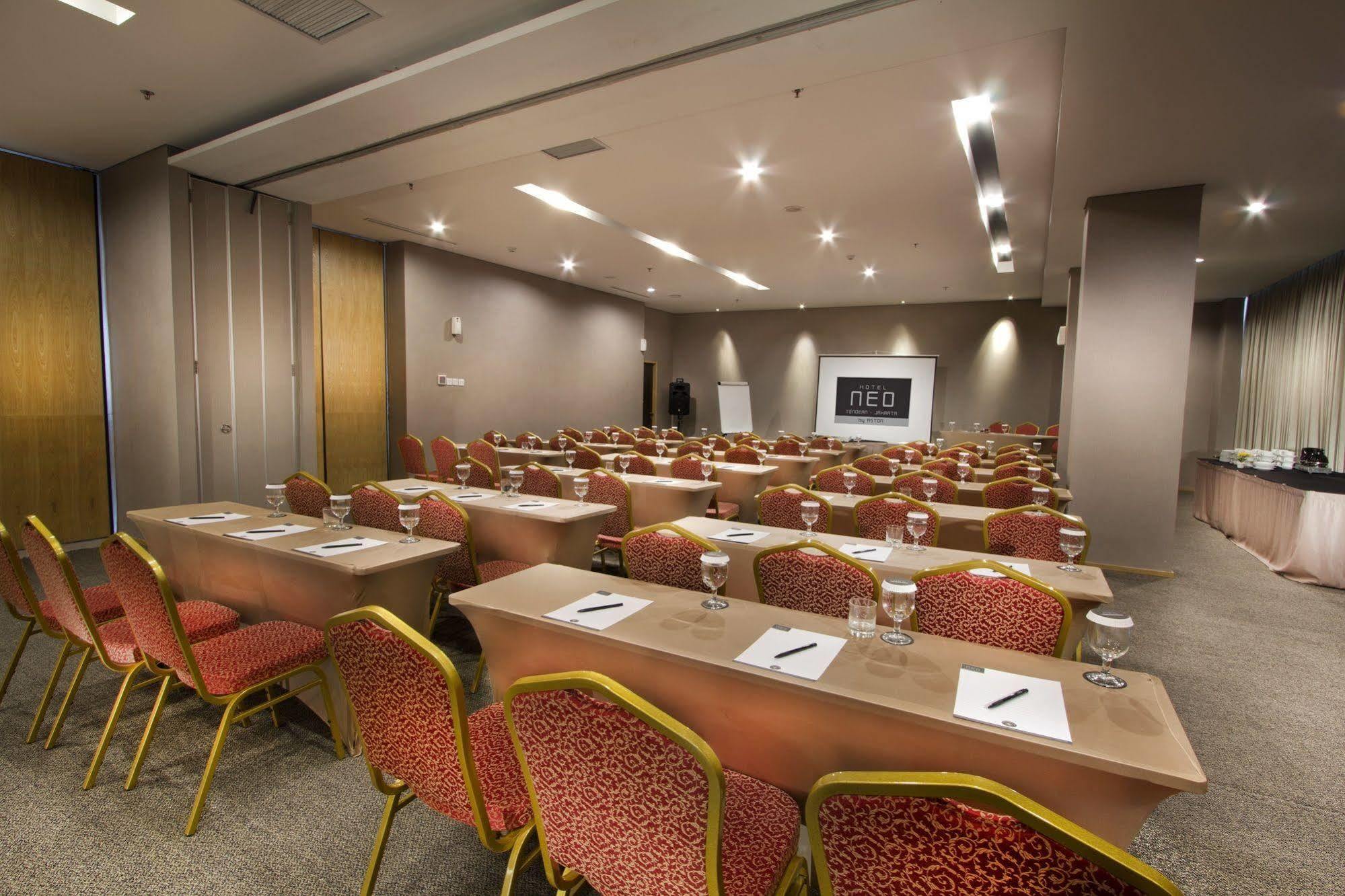 Neo Tendean By Aston Hotel