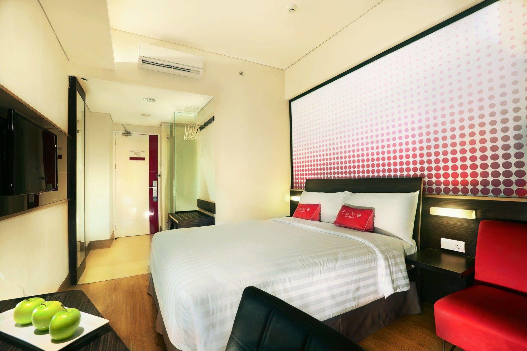Brits Puri Indah Hotel 3*